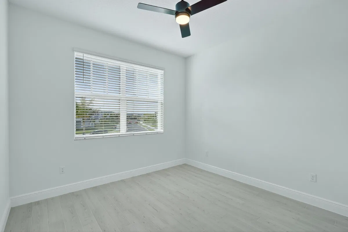 Residence photo 37