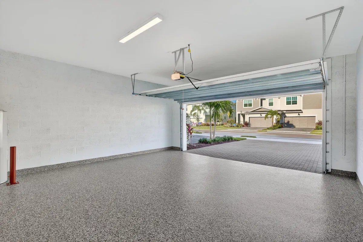 Residence photo 52