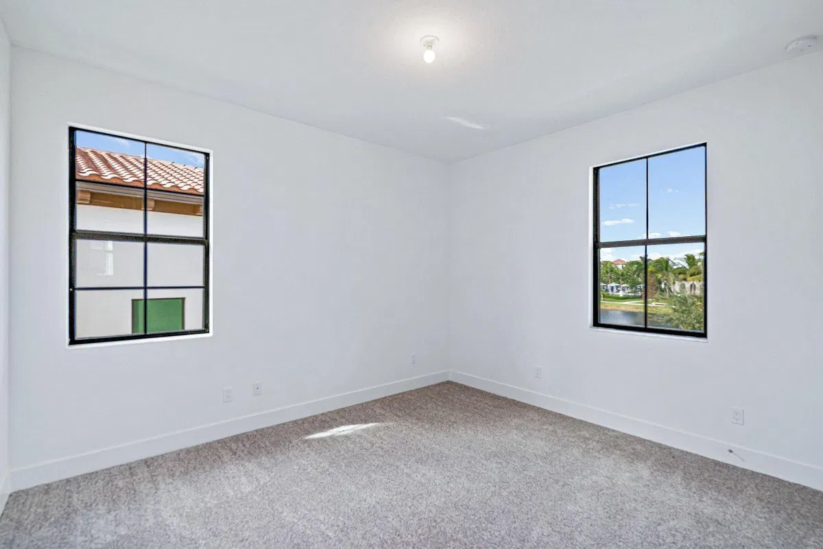 Residence photo 16