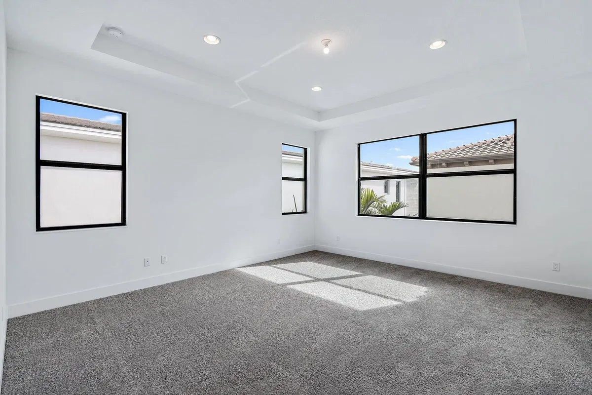 Residence photo 19