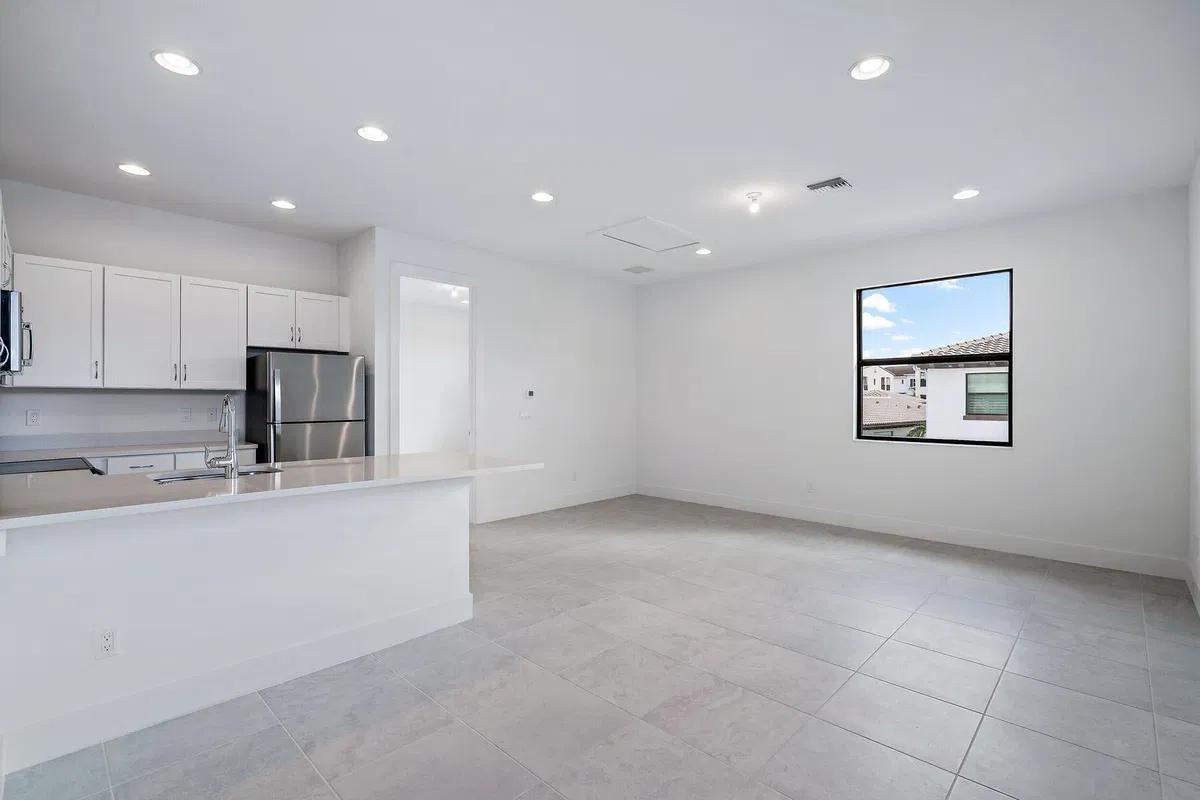 Residence photo 25