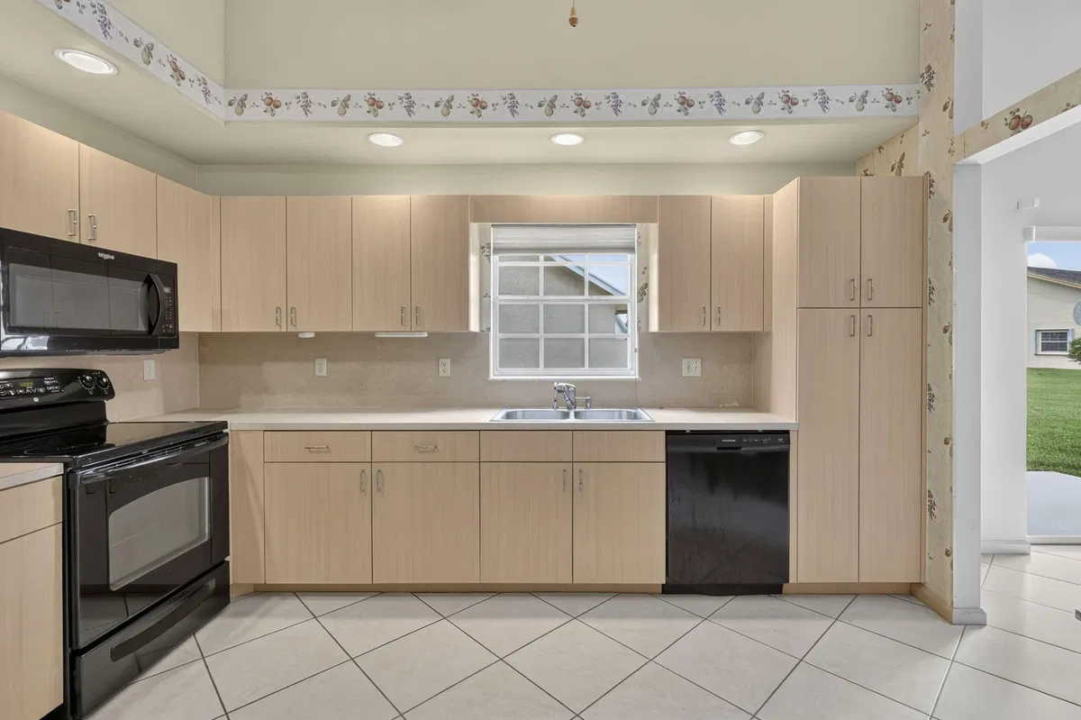 Residence photo 7