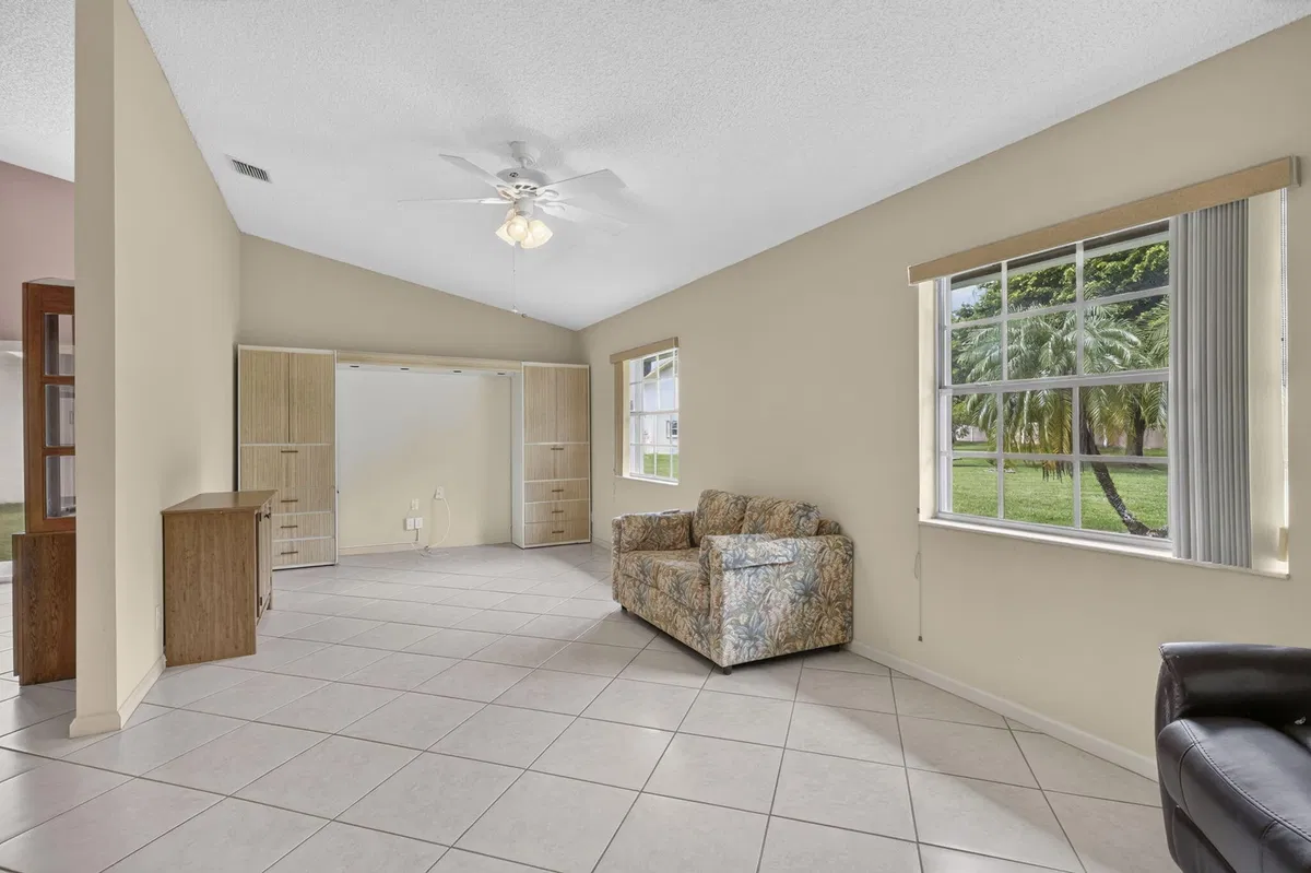  Residence photo 13
