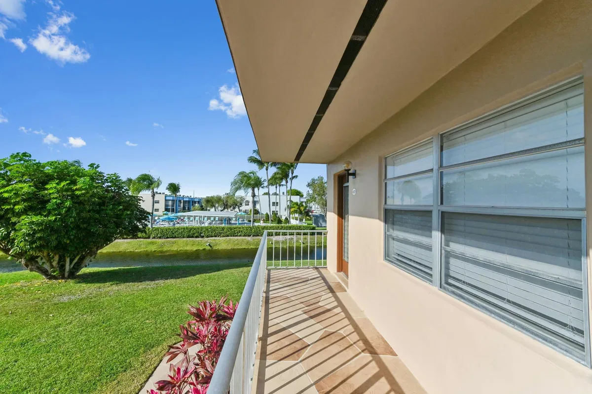 Residence photo 4