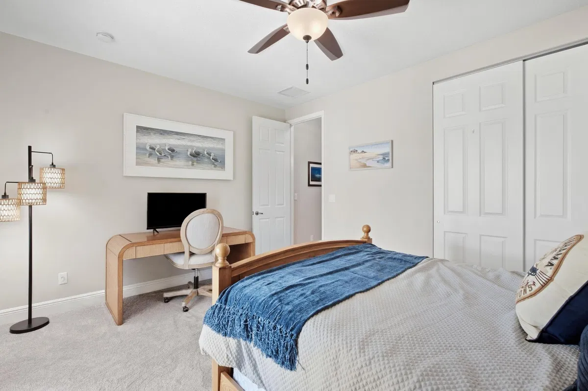 Residence photo 22