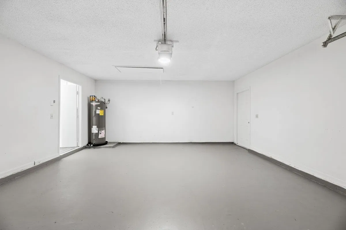  Residence photo 25