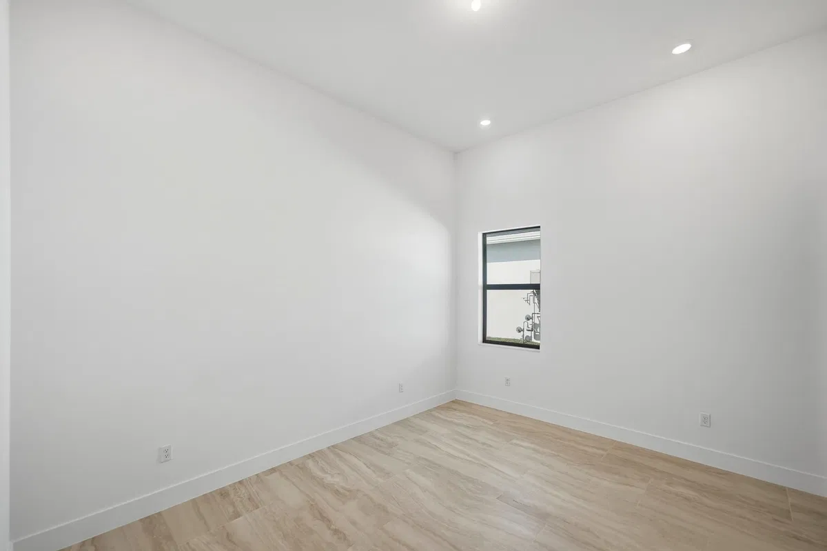  Residence photo 22
