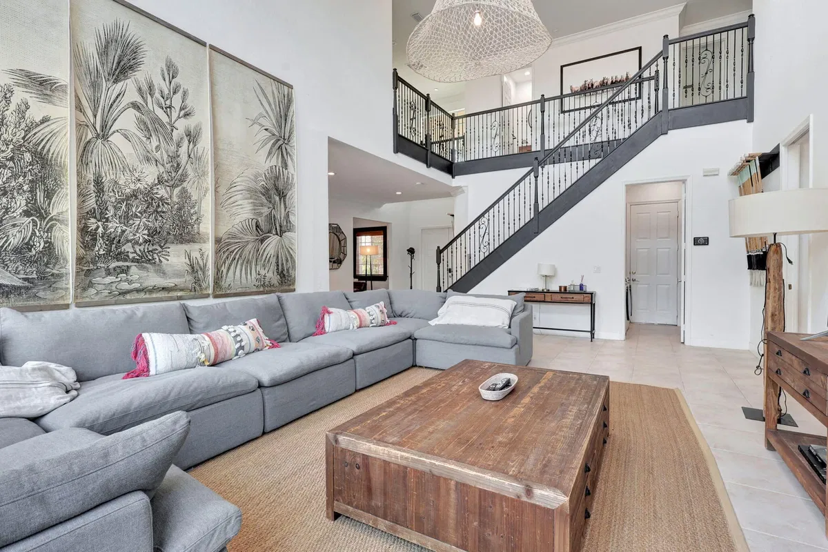  Residence photo 16