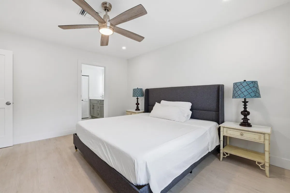  Unit 203 photo 13