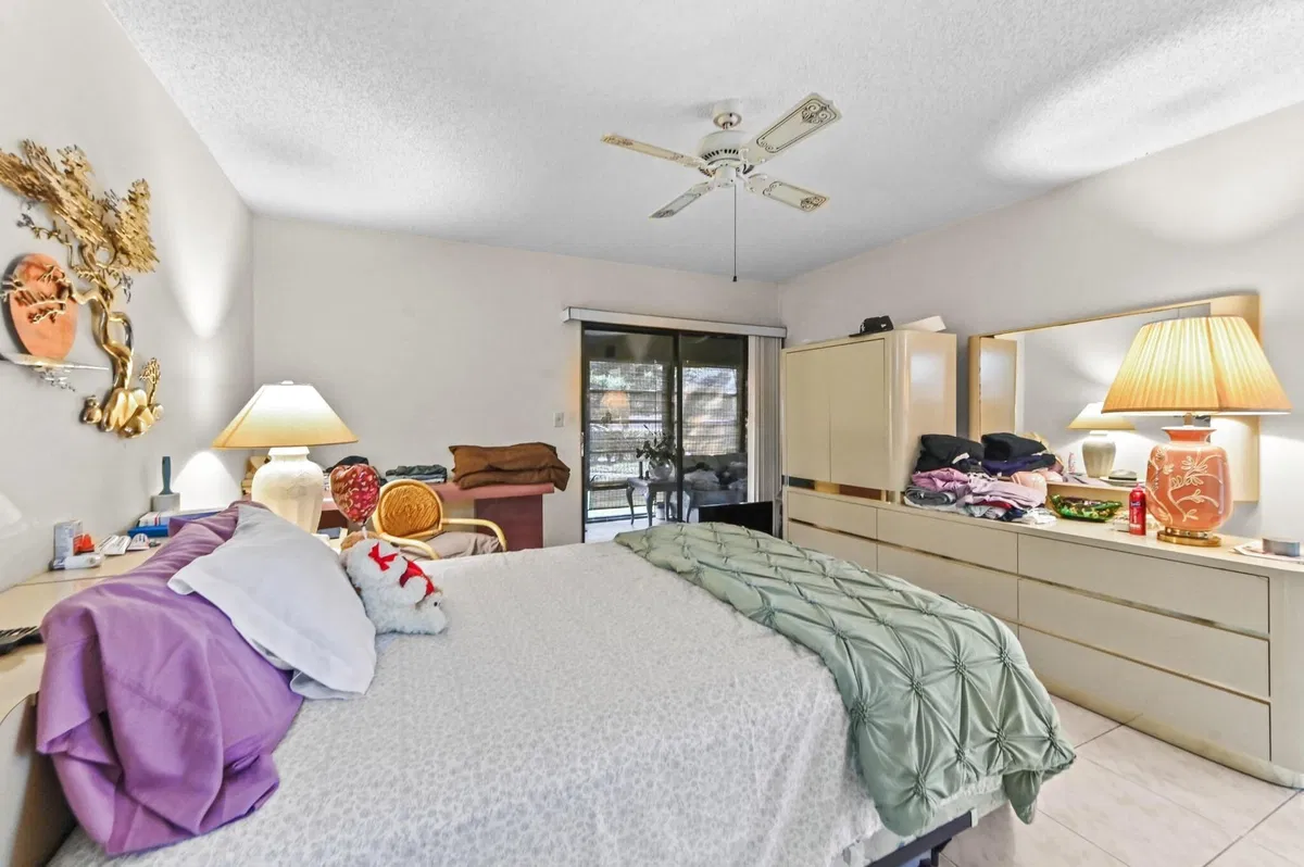 Unit 124 photo 13