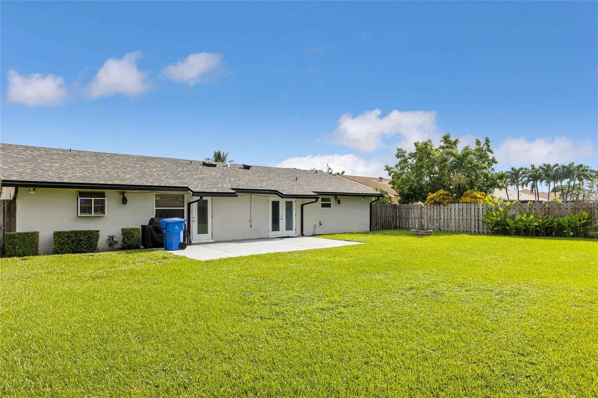  Residence photo 25