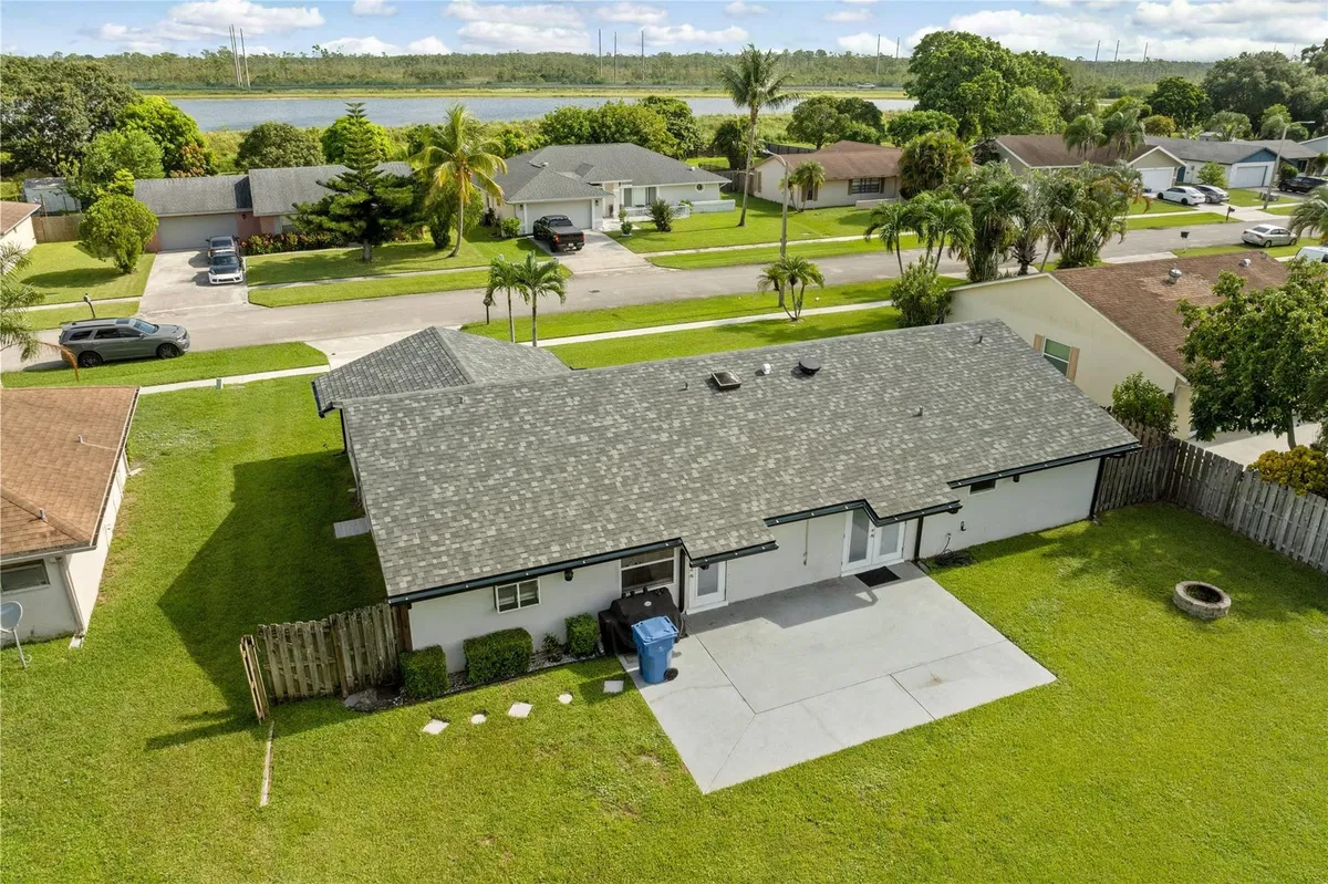  Residence photo 31