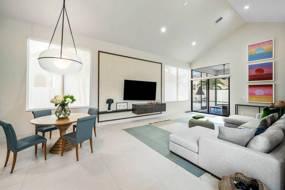 Residence photo 19