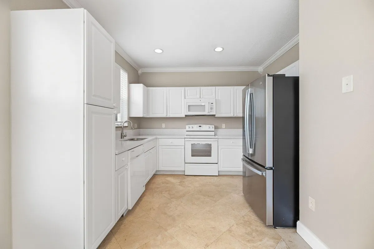 Residence photo 13