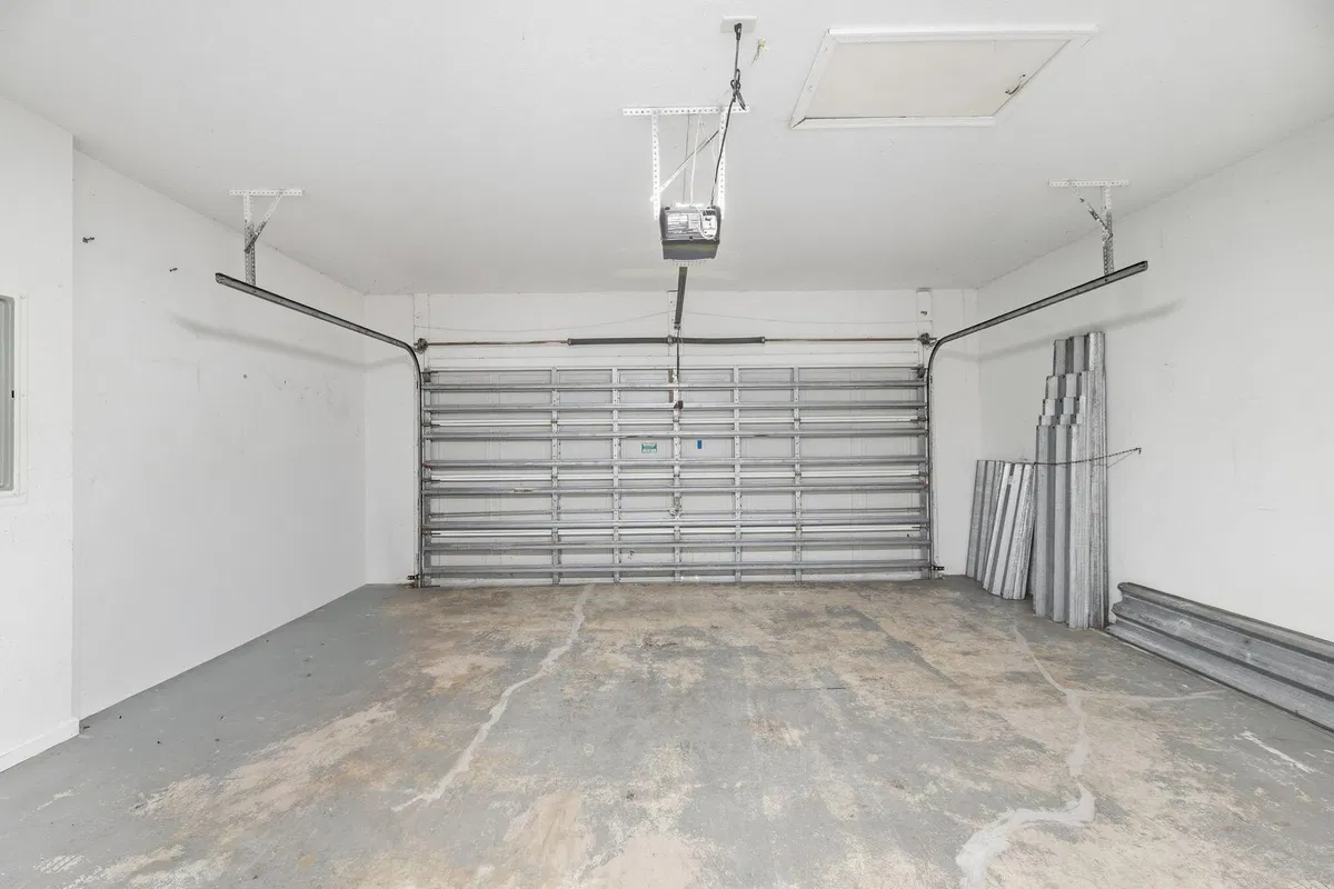  Residence photo 34