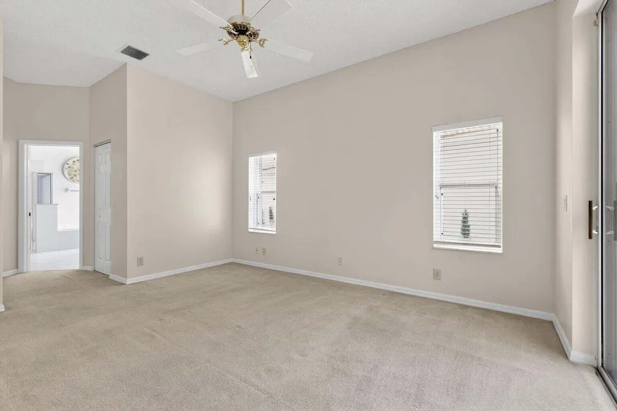 Residence photo 10