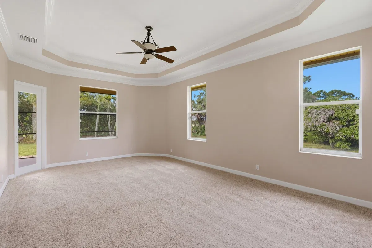 Residence photo 34