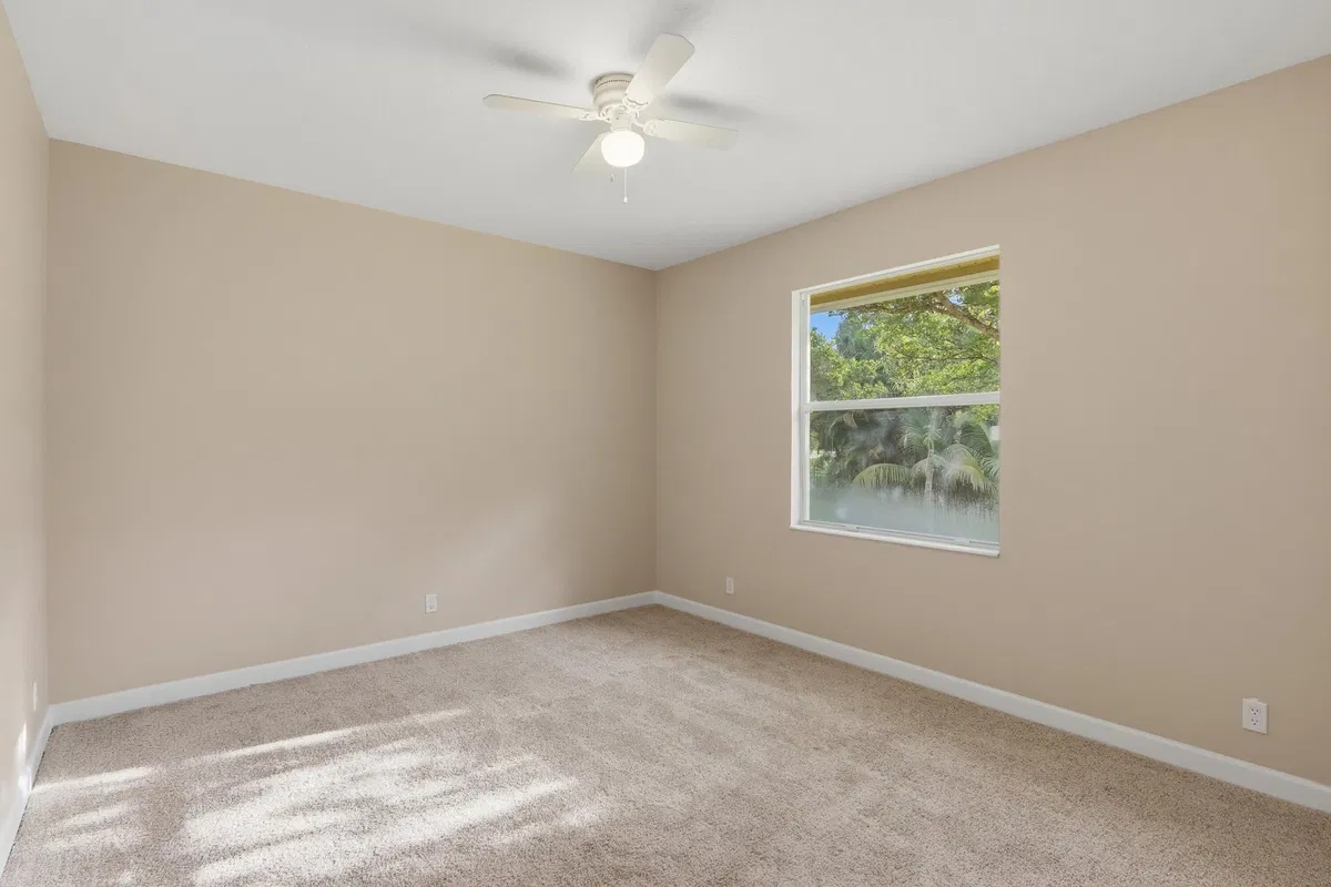 Residence photo 49