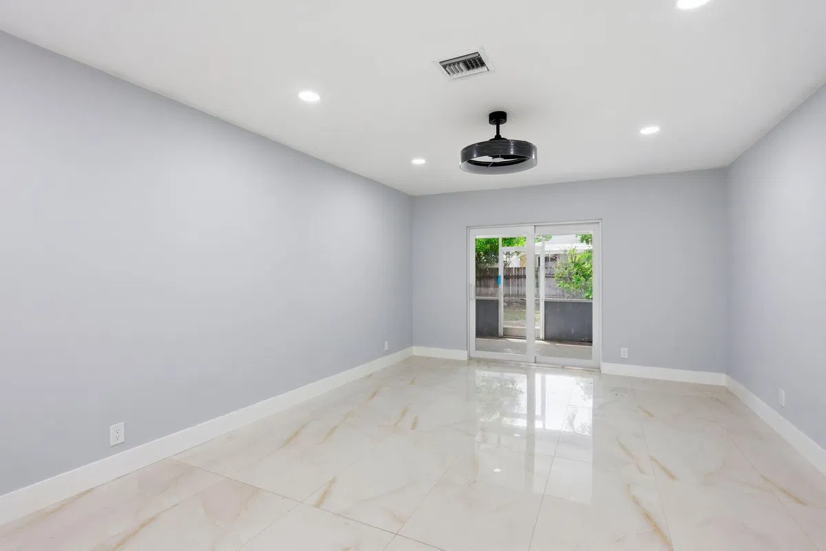 Residence photo 22