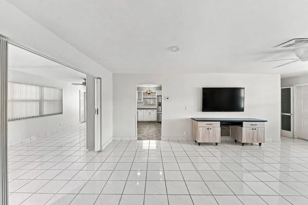 Residence photo 10