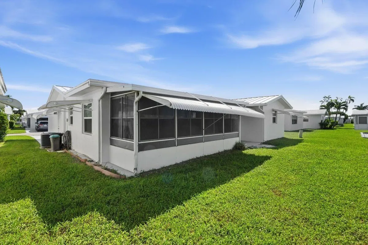 Residence photo 31
