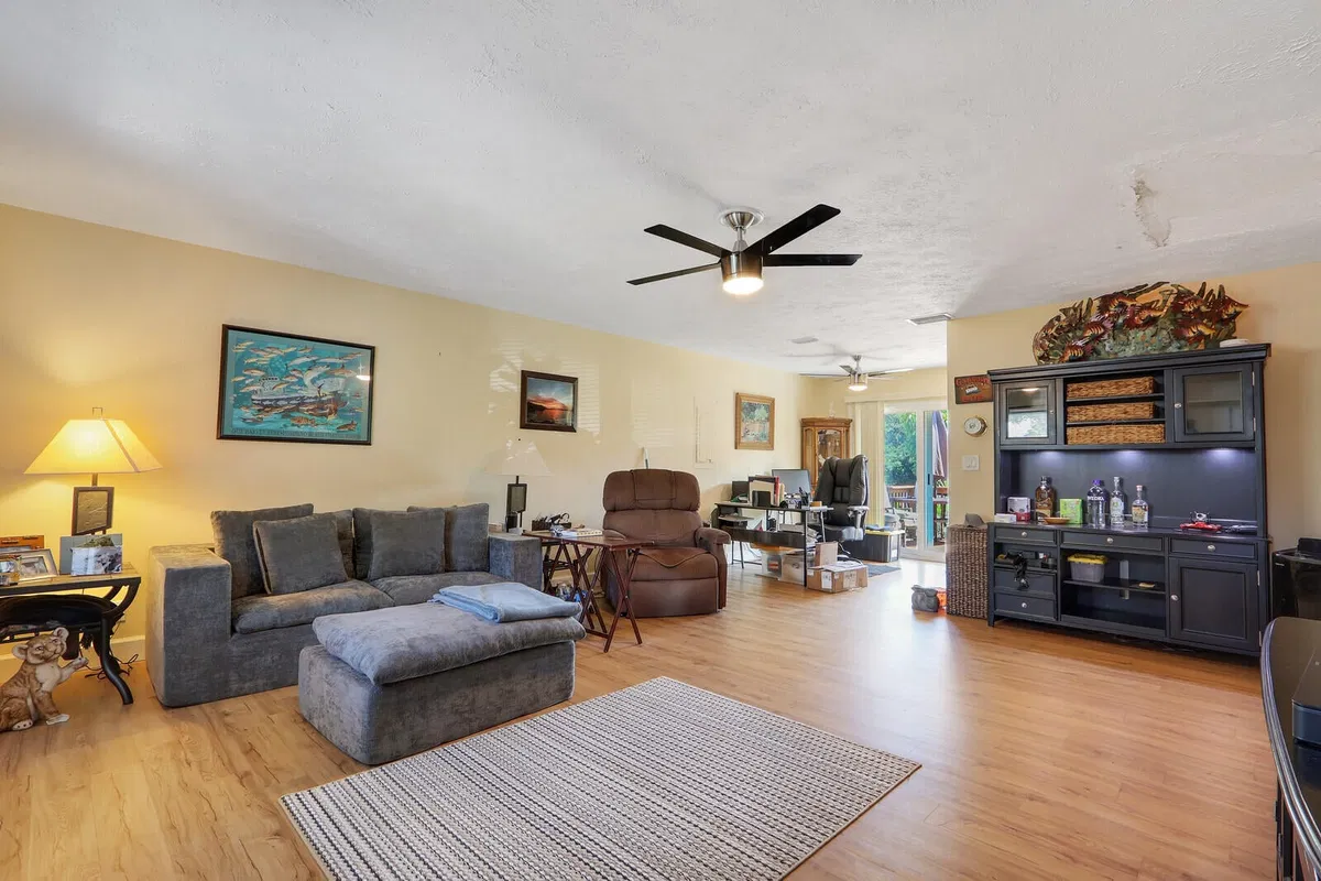 Residence photo 13