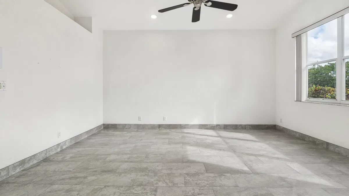 Residence photo 10