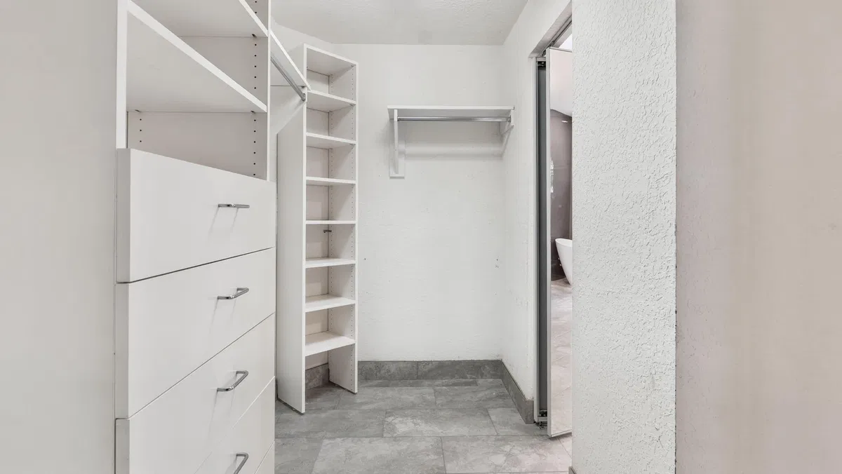 Residence photo 22