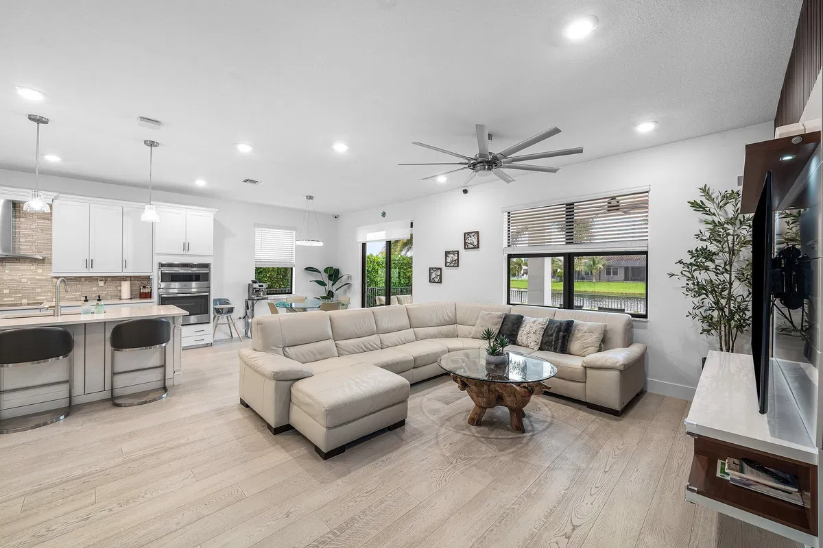 Residence photo 10