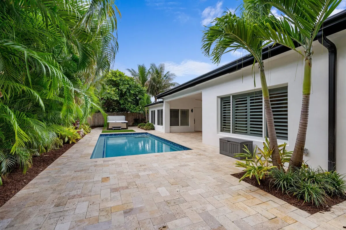  Residence photo 22