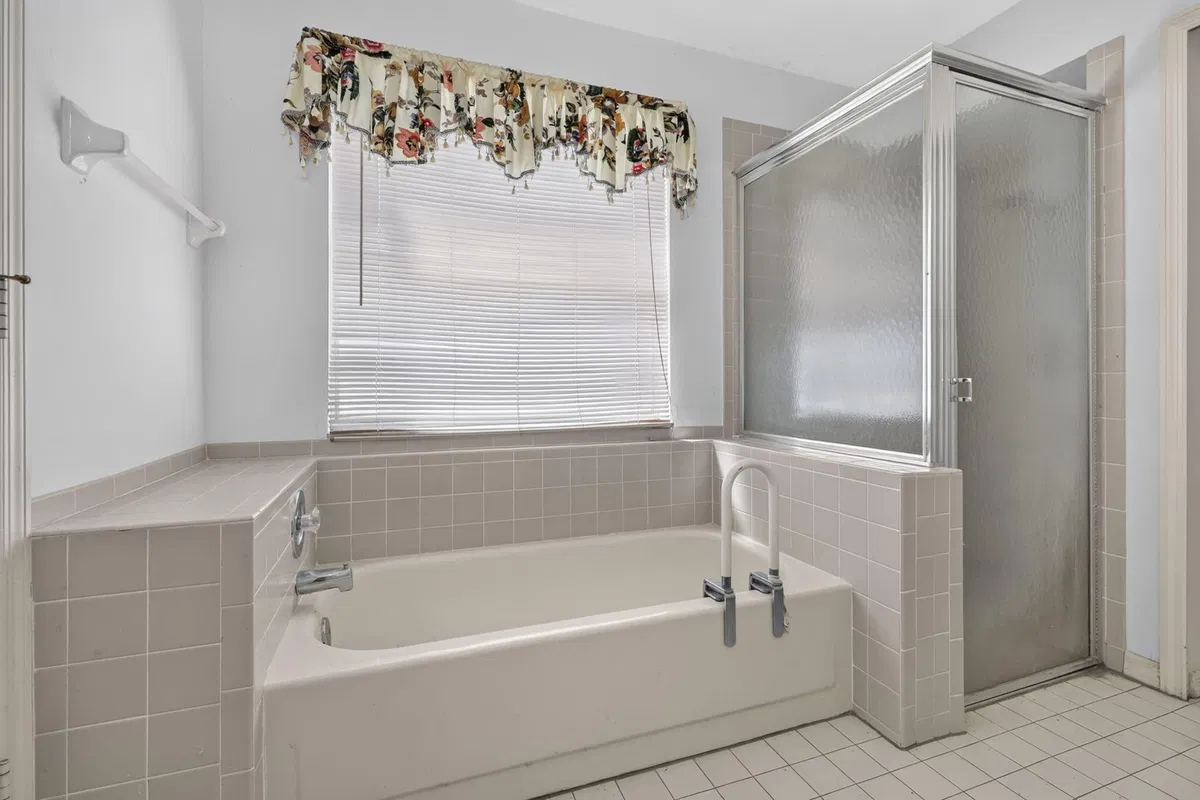 Residence photo 10