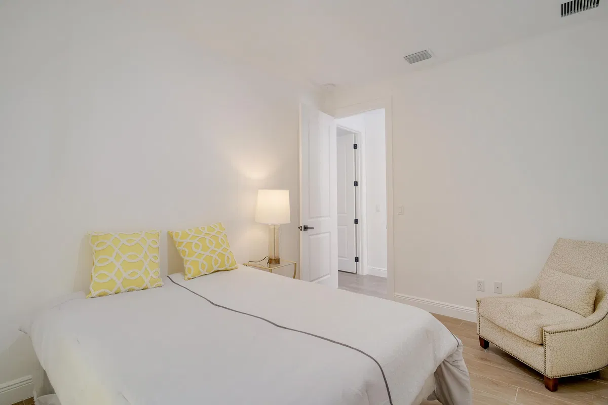 Residence photo 19