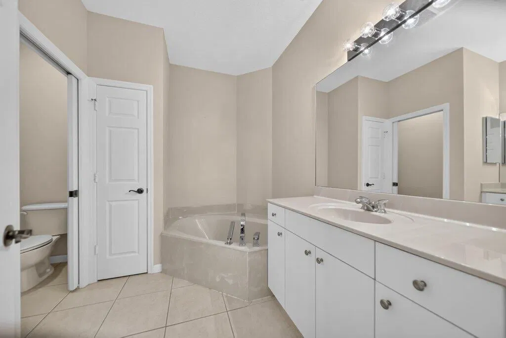 Residence photo 10