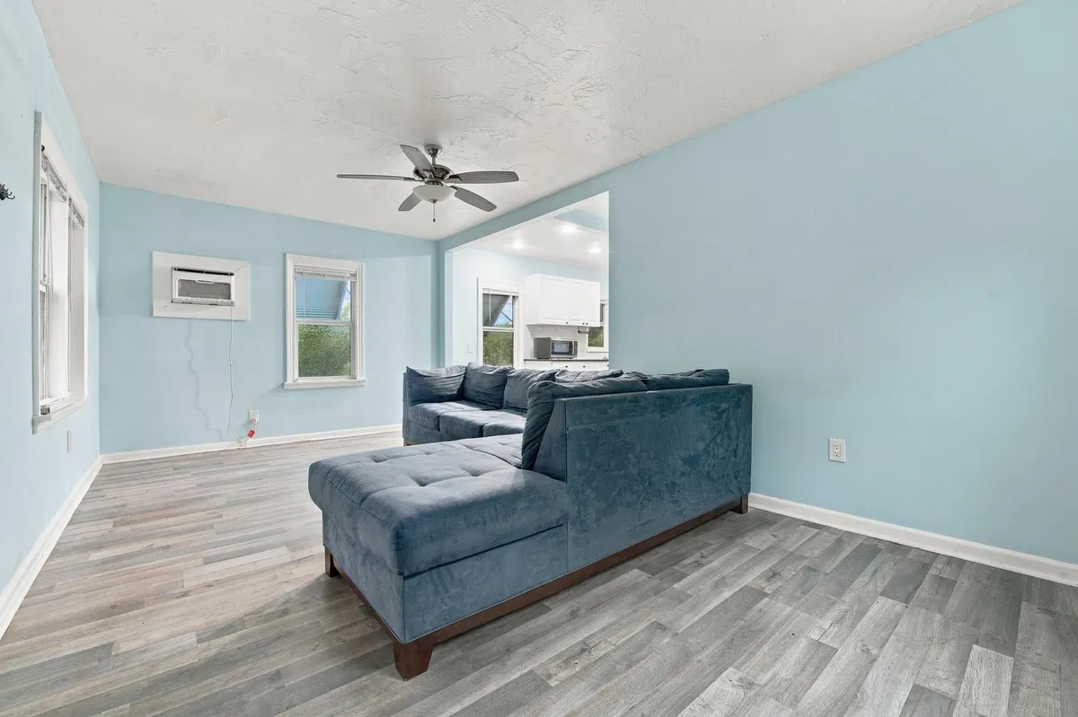 Residence photo 4