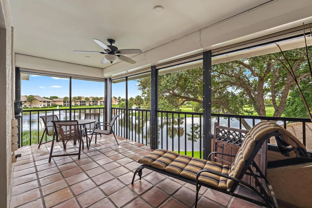 Jonathan's Landing Jupiter FL Unit 220 photo 13