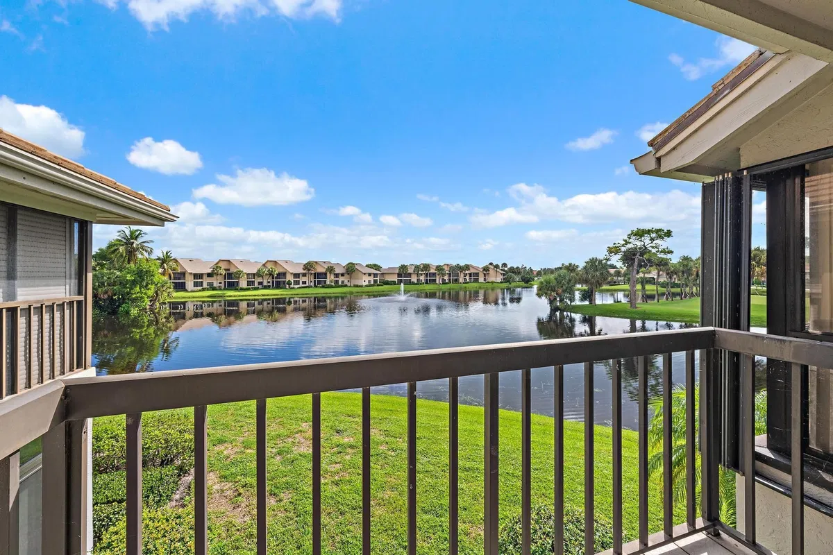 Jonathan's Landing Jupiter FL Unit 220 photo 19