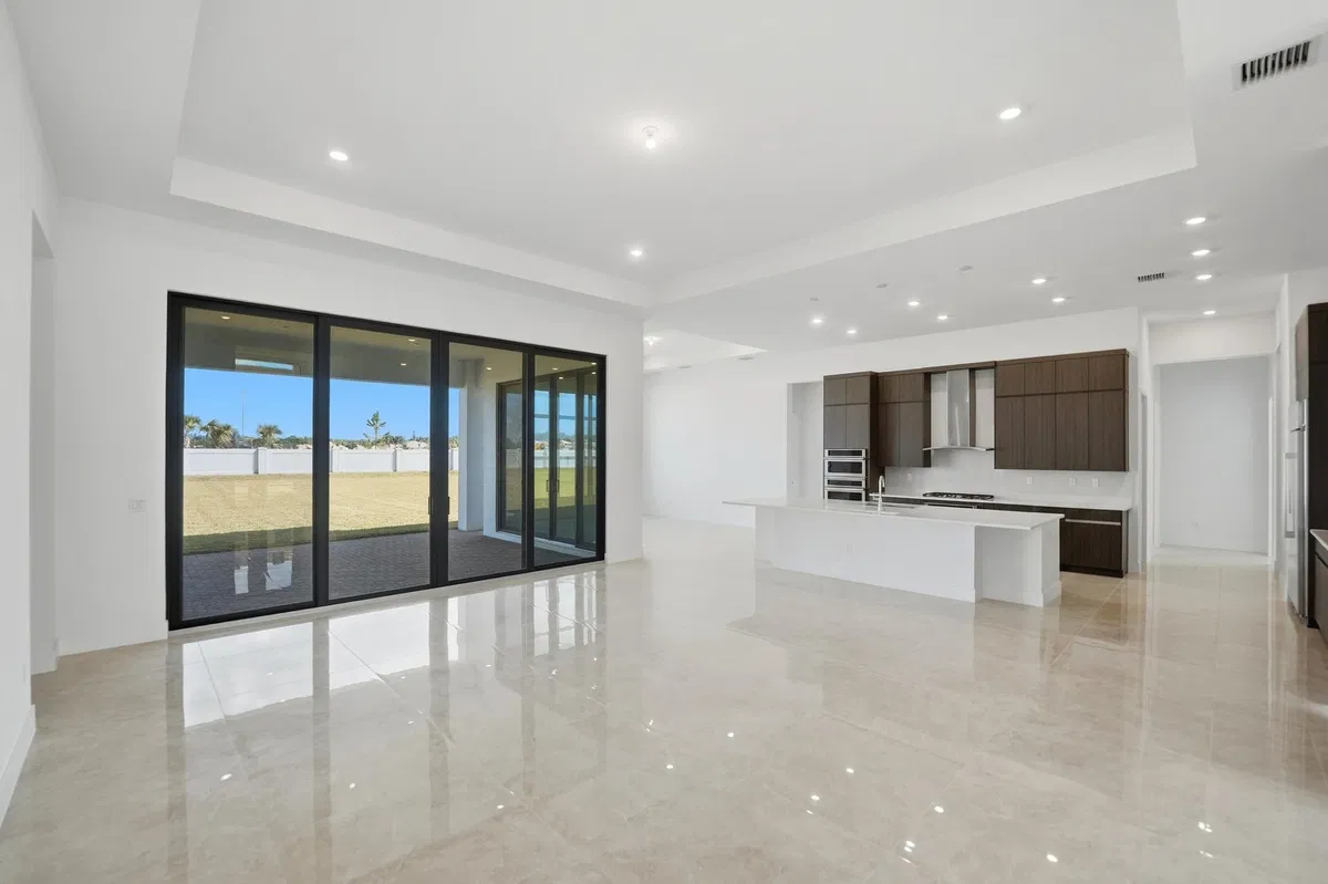  Residence photo 10