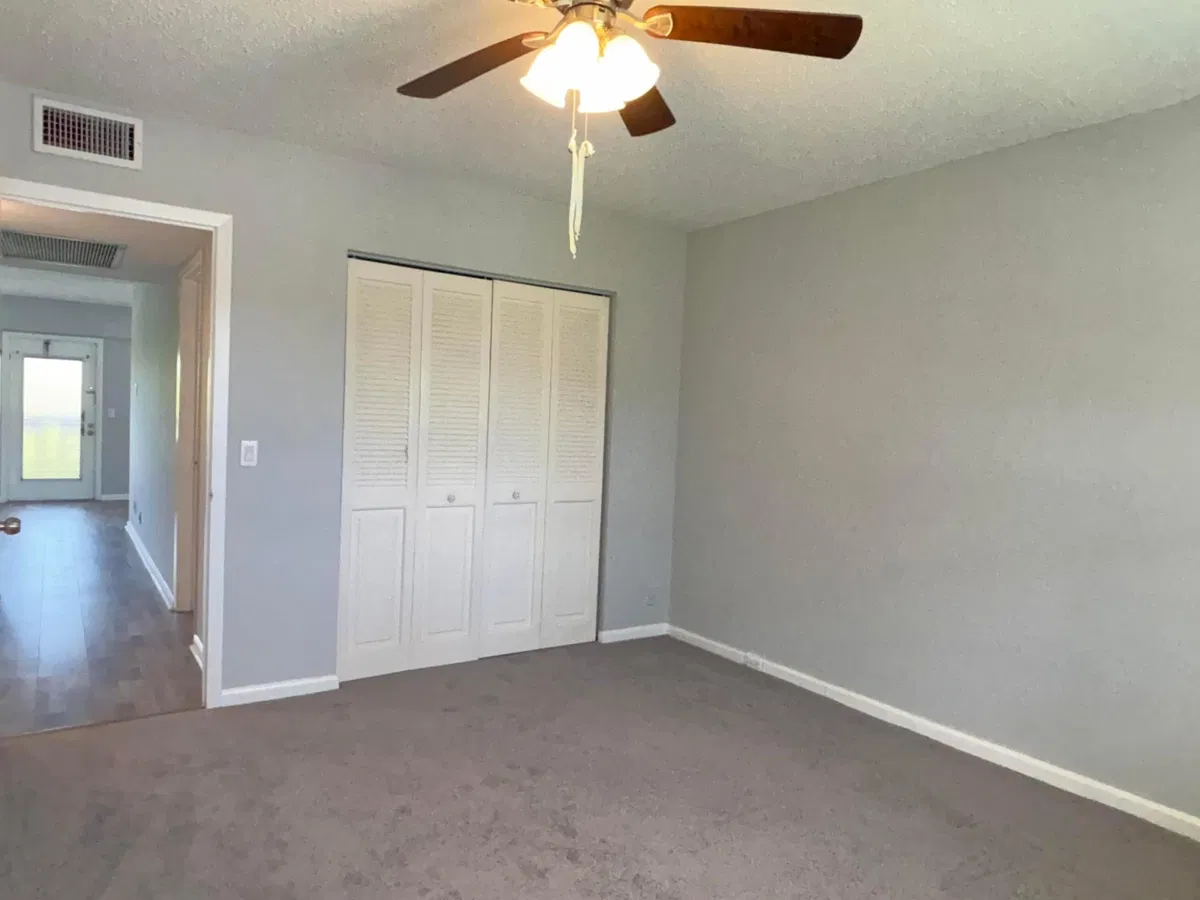 Residence photo 16