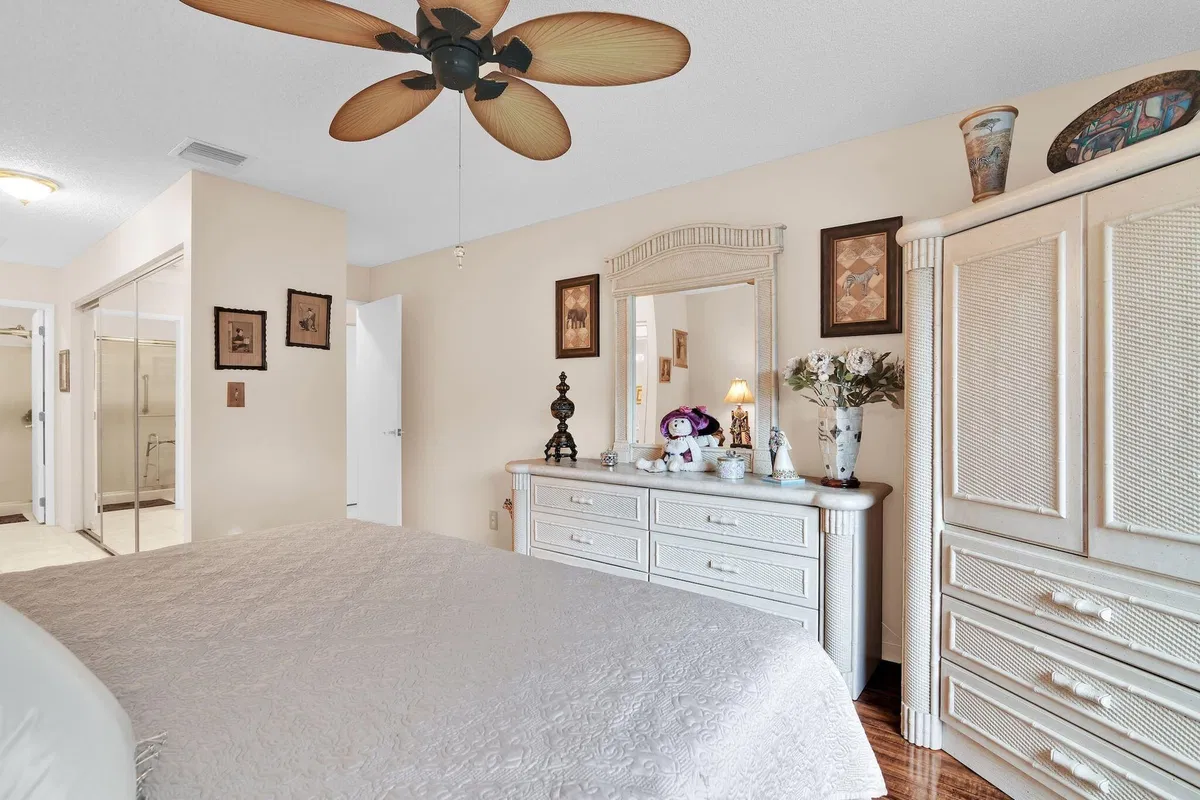  Residence photo 22