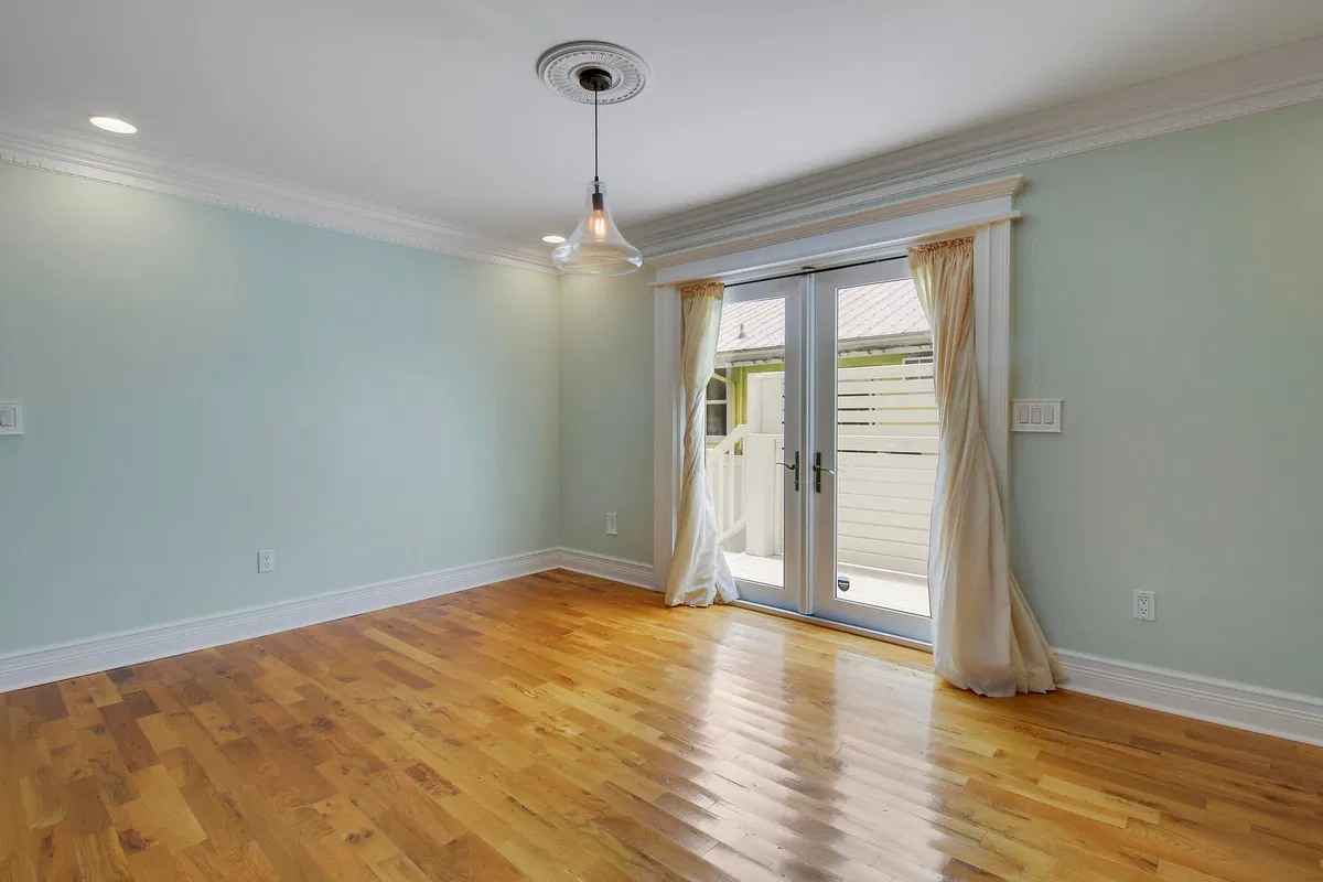 Residence photo 22