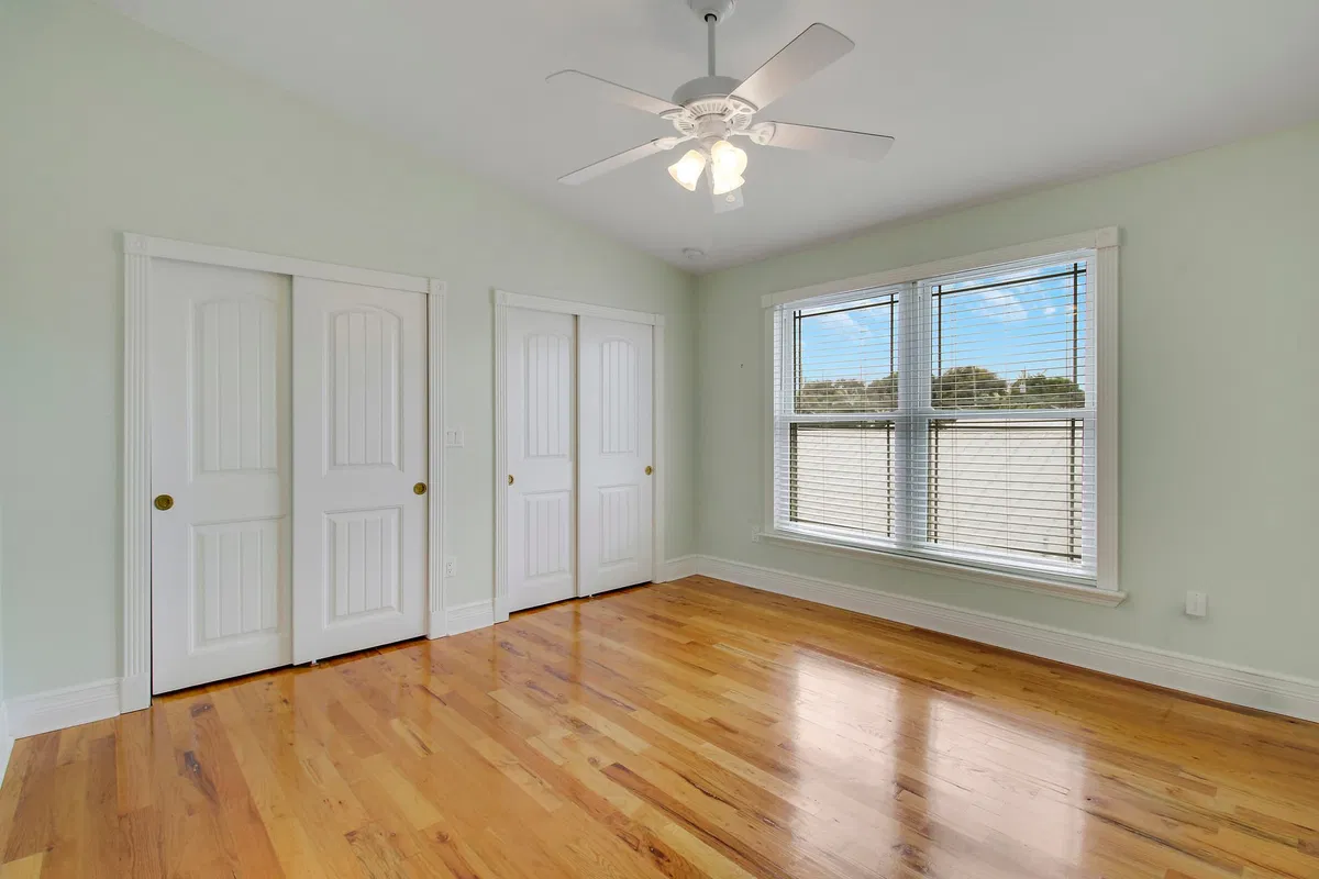 Residence photo 37