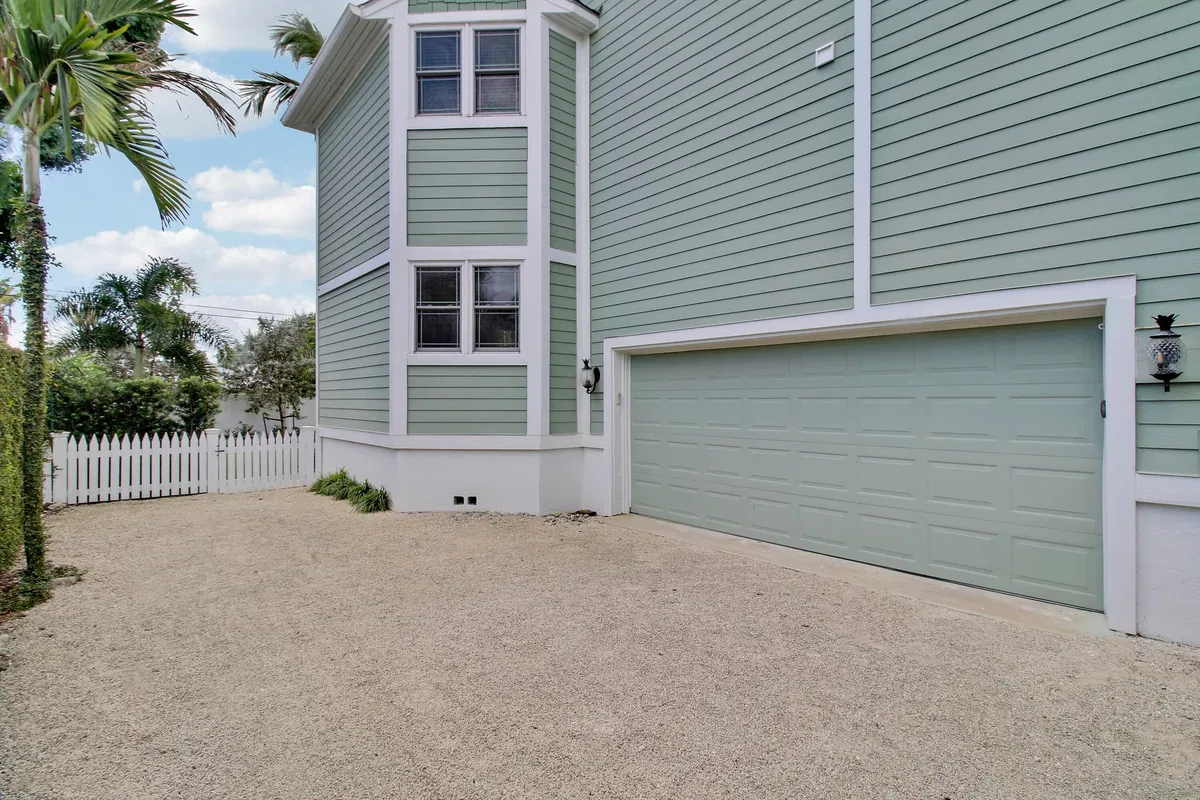 Residence photo 61