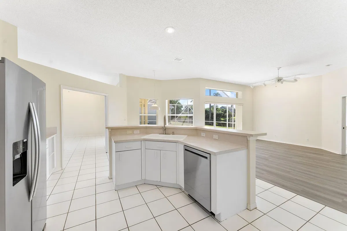  Residence photo 19