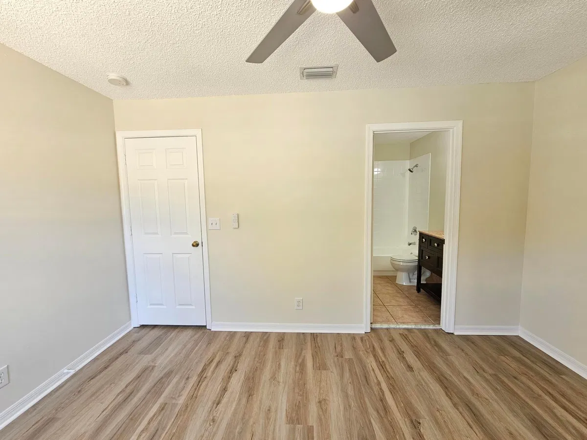  Residence photo 22