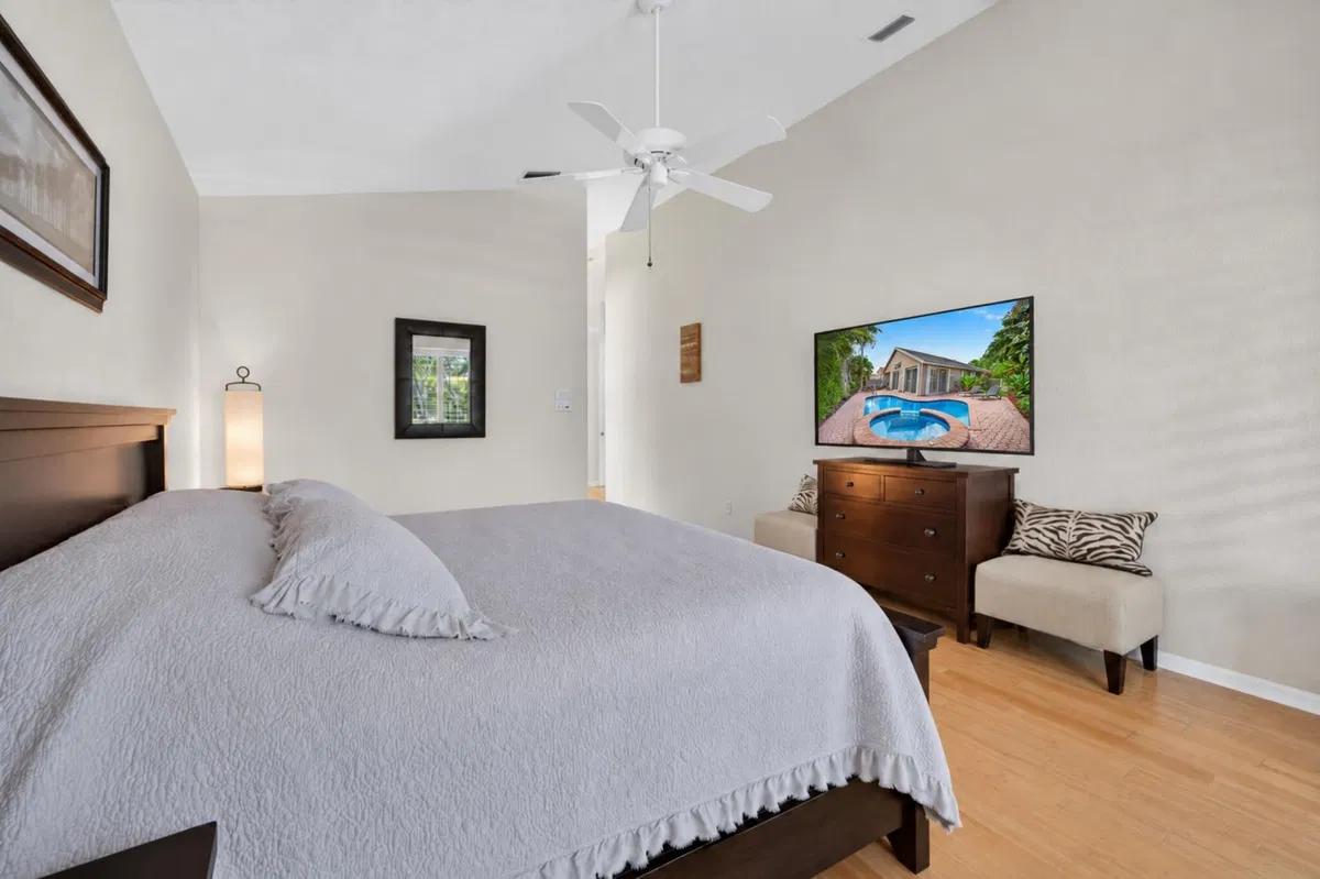  Residence photo 34