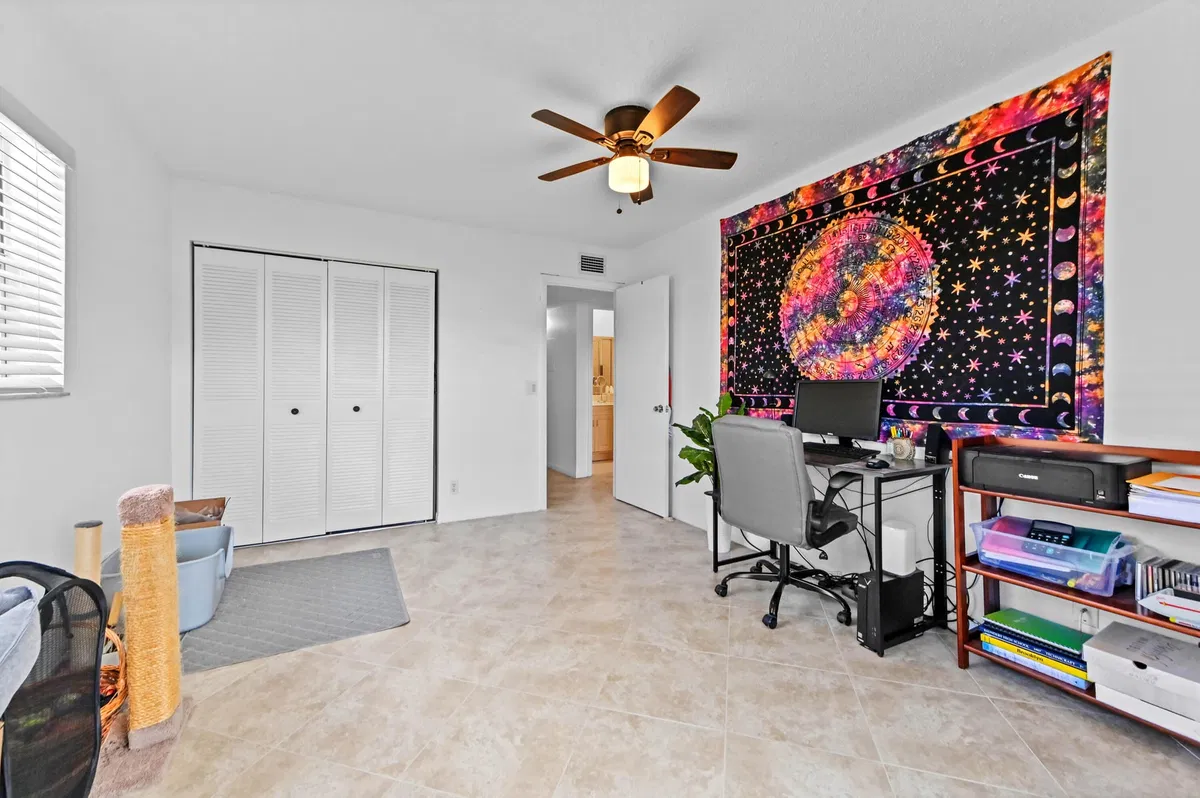  Residence photo 13