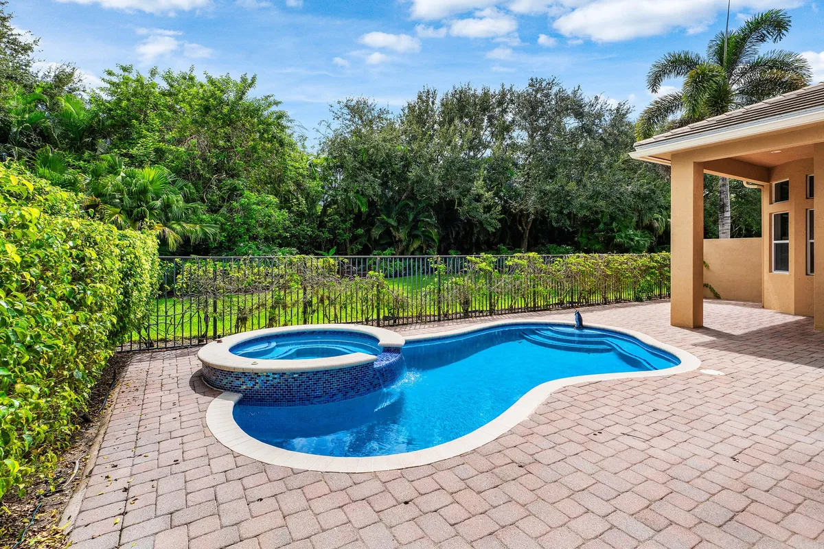 Mizner Country Club Residence photo 34