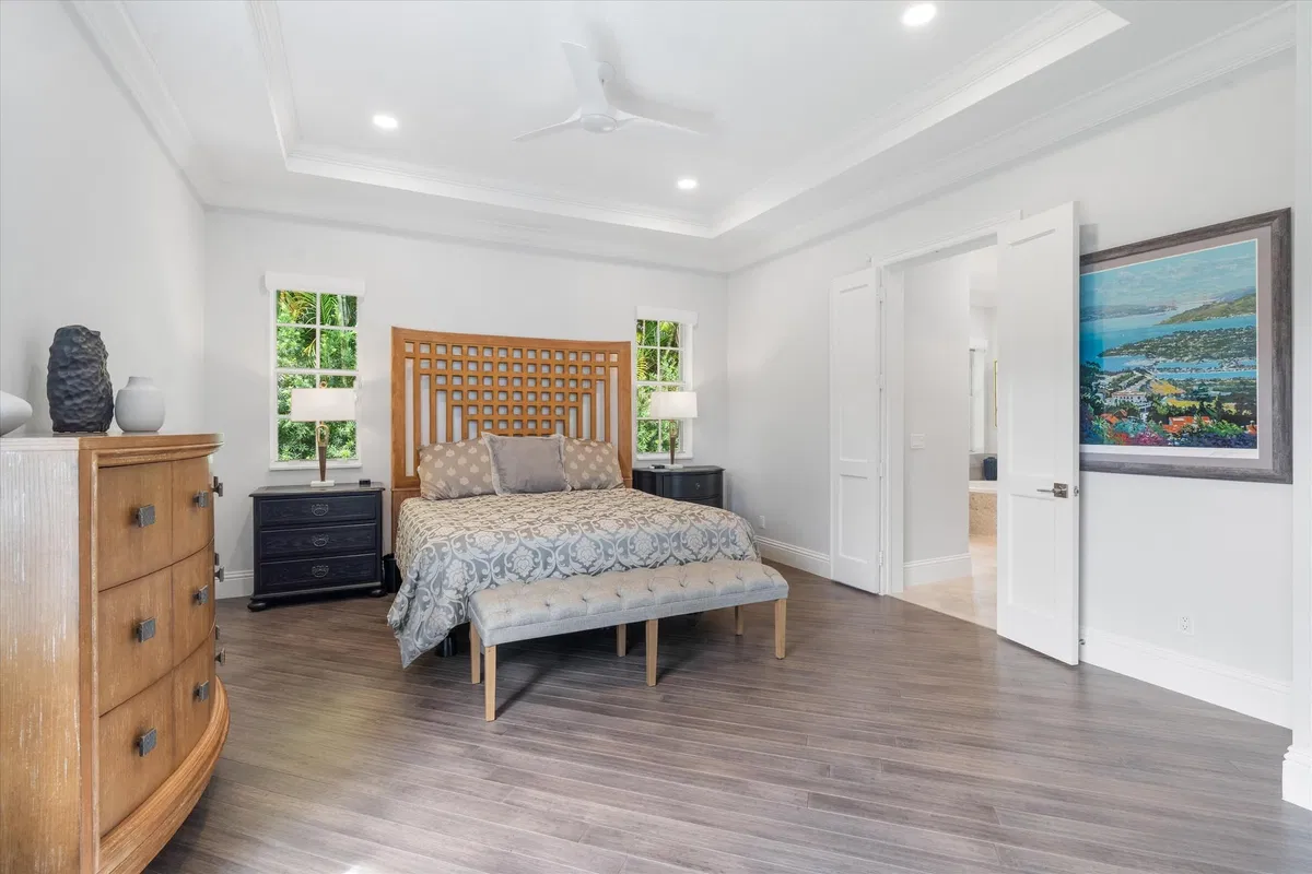 Residence photo 25