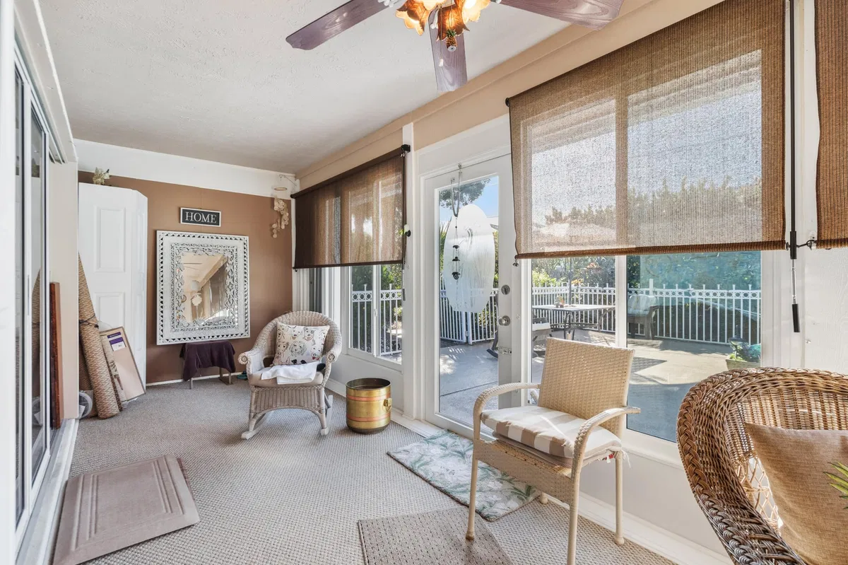 Rocky Point Residence photo 40