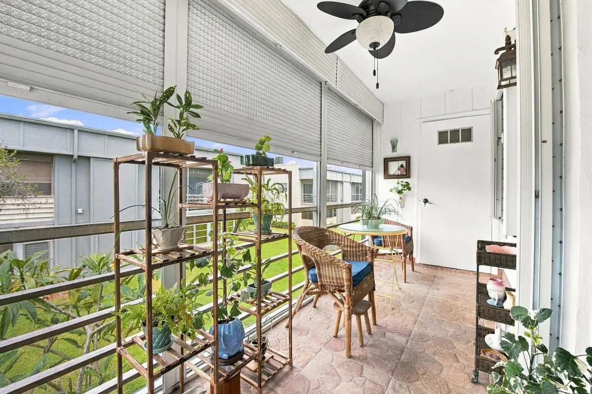  Residence photo 25
